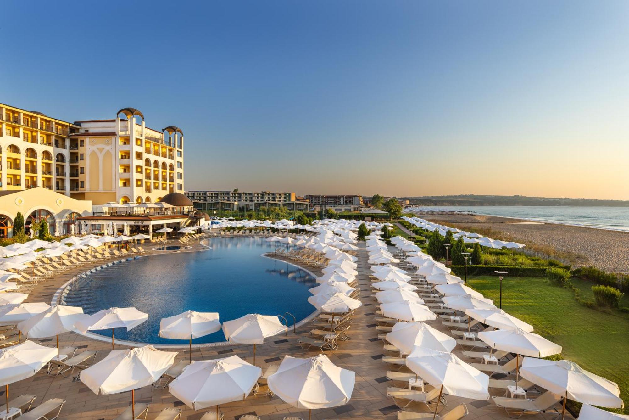 Alua Helios Bay Hotel Obzor Exterior photo